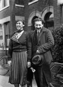 Credit: Wellcome Library, London. Wellcome Images images@wellcome.ac.uk http://wellcomeimages.org Professor Sir Ernst Boris Chain with a woman and obscured child between them. Photograph Published: - Copyrighted work available under Creative Commons Attribution only licence CC BY 4.0 http://creativecommons.org/licenses/by/4.0/