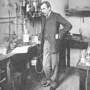 William Ramsey nel suo laboratorio Credits: http://www.bilimgenc.tubitak.gov.tr
