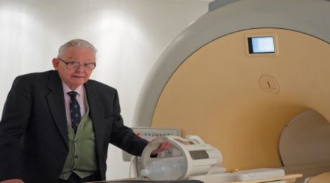 Muore a 83 anni Peter Mansfield, pioniere della risonanza magnetica